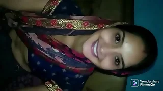 Pizza delivery boy found Indian hot girl alone coupled with fucked her.